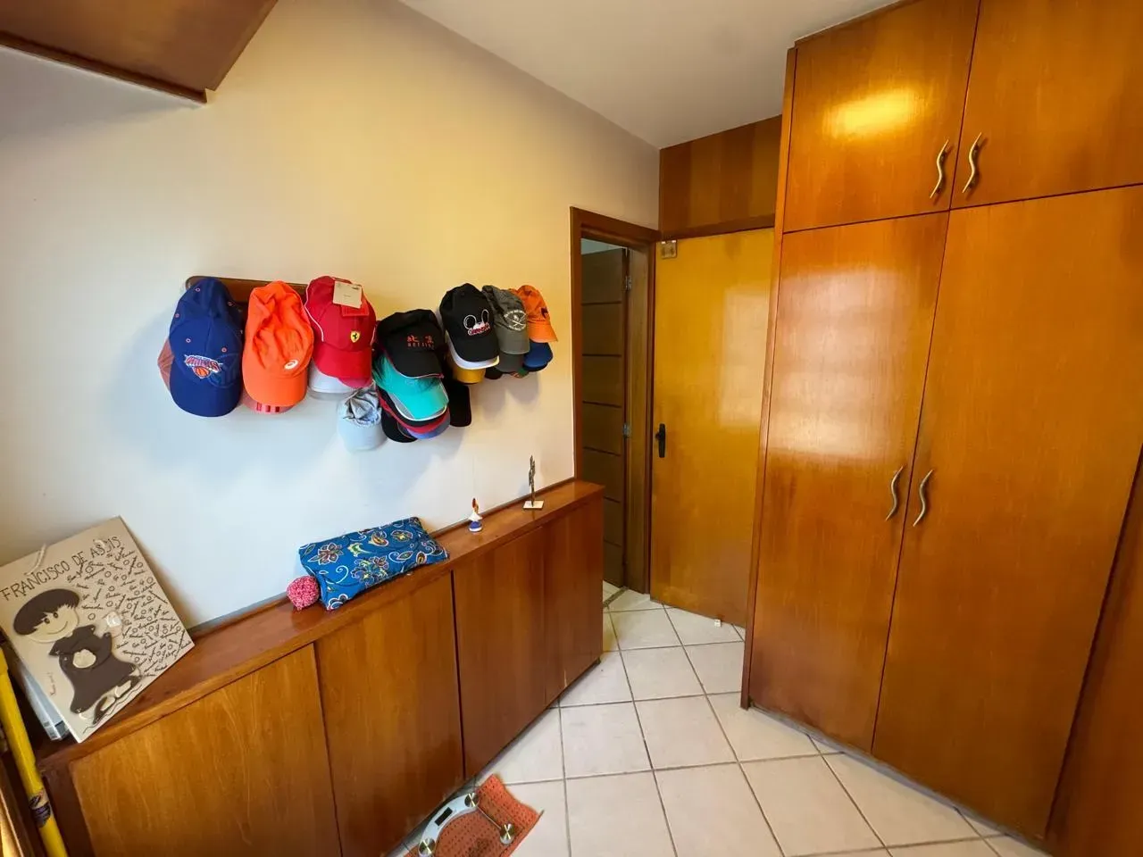 Condo house with 4 bedrooms and a closed kitchen — photo 19