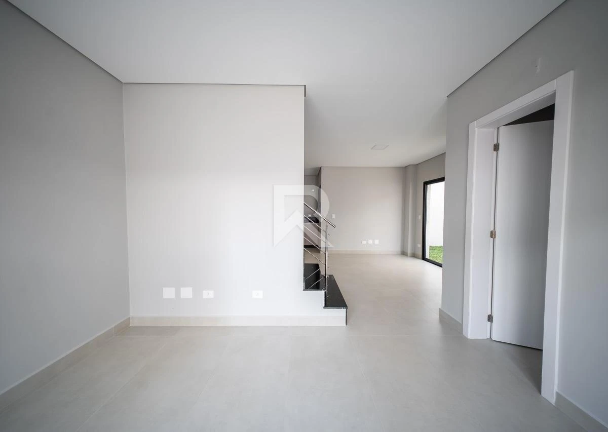 Floor-to-ceiling windows in a 3-bedroom house, 97 m² — photo 23