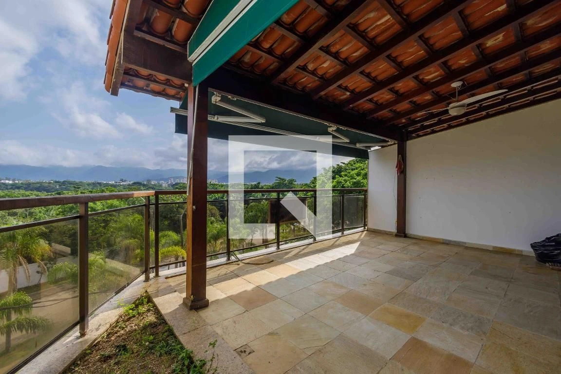 Ванна та 4 спальні: квартира 360 м² — photo 34