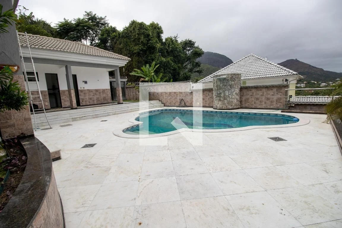 Casa com 3 suítes e quintal privativo com churrasqueira — photo 18