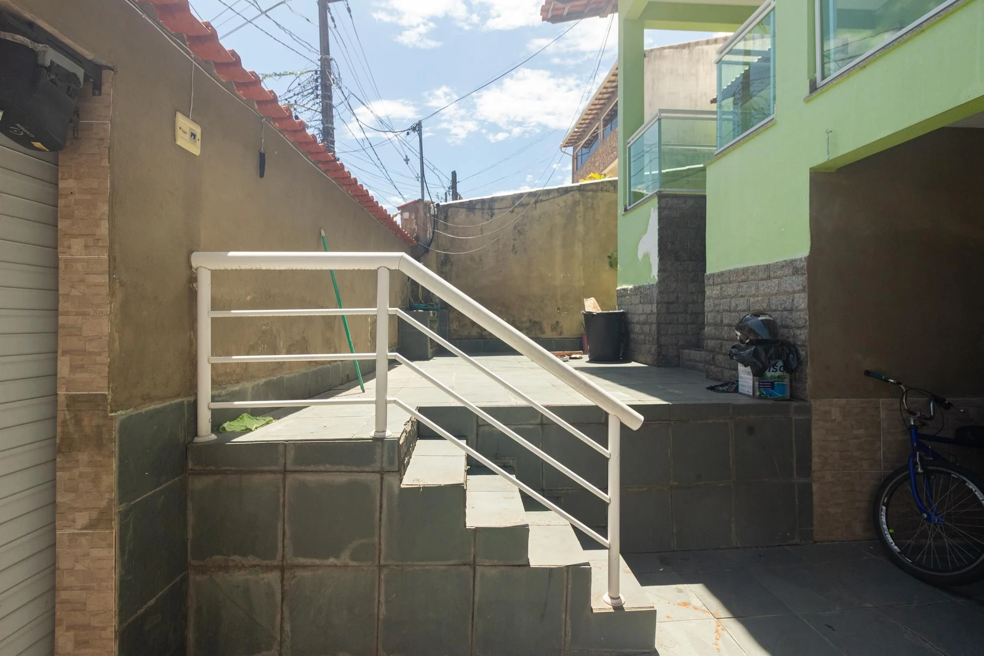 Casa amueblada de 2 dormitorios con parrilla en el balcón — photo 47