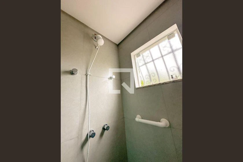 4-bedroom house, 3 with their own bathrooms, 194 m² — photo 28