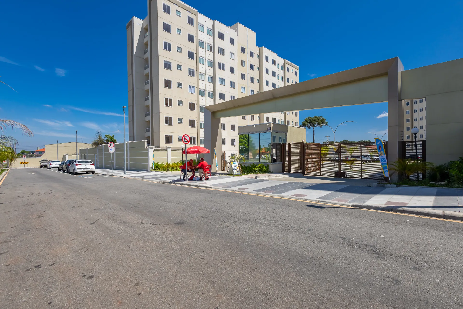 Робоче місце та 2 спальні: квартира 42 м² — photo 47