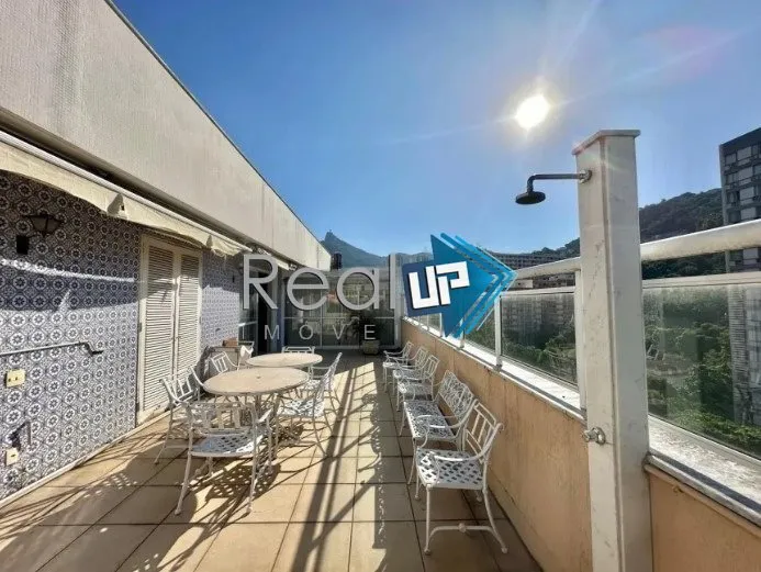 Apartamento com varanda de vidro e 4 quartos — photo 9