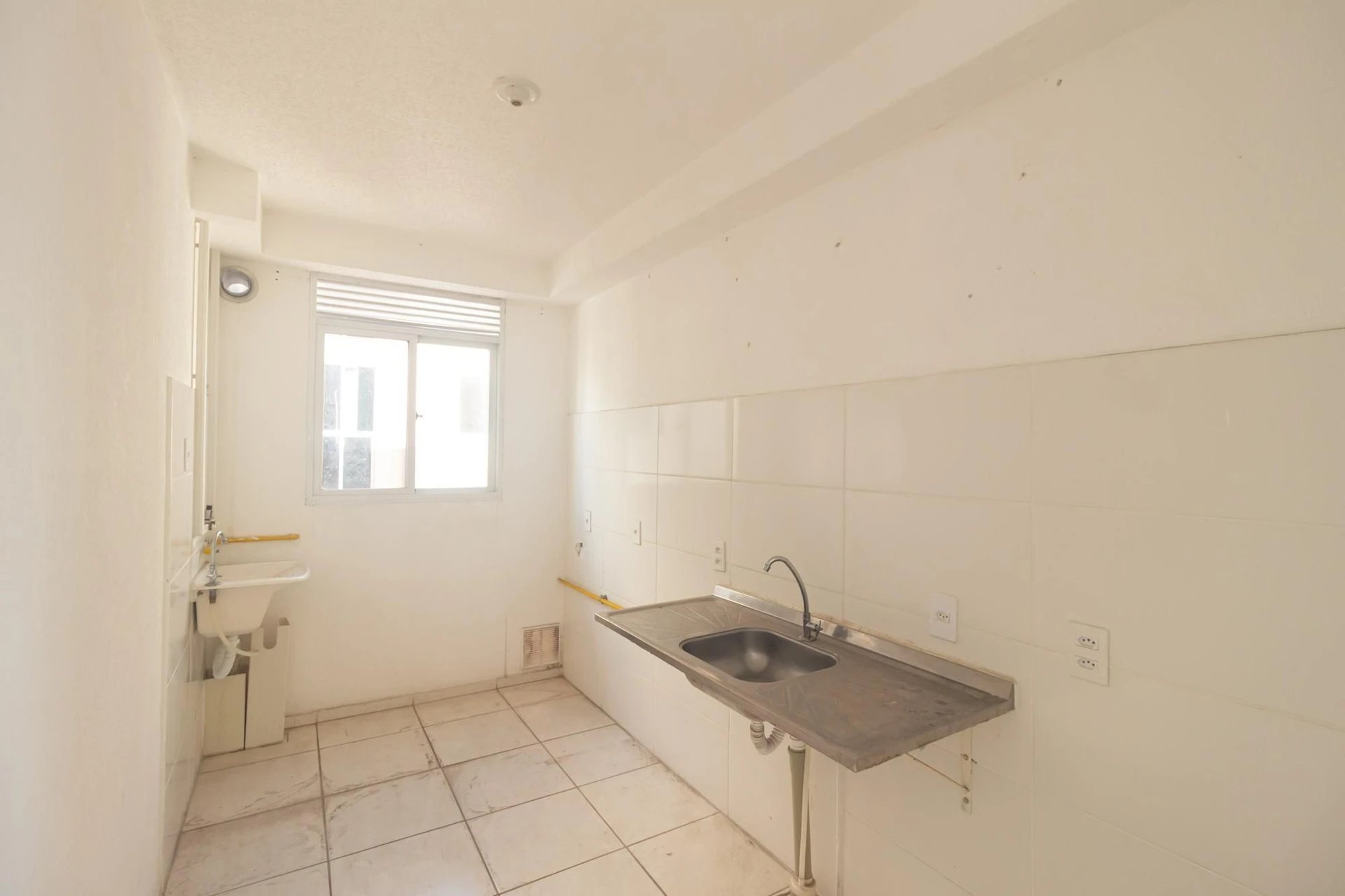 Unfurnished 2-bedroom apartment with 1 bathroom — photo 7