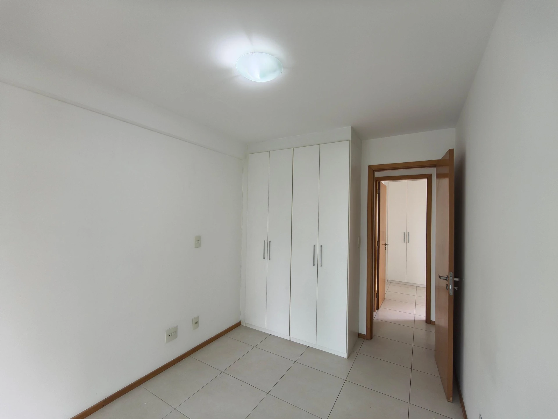 3-bedroom apartment in a building with a sauna — photo 44