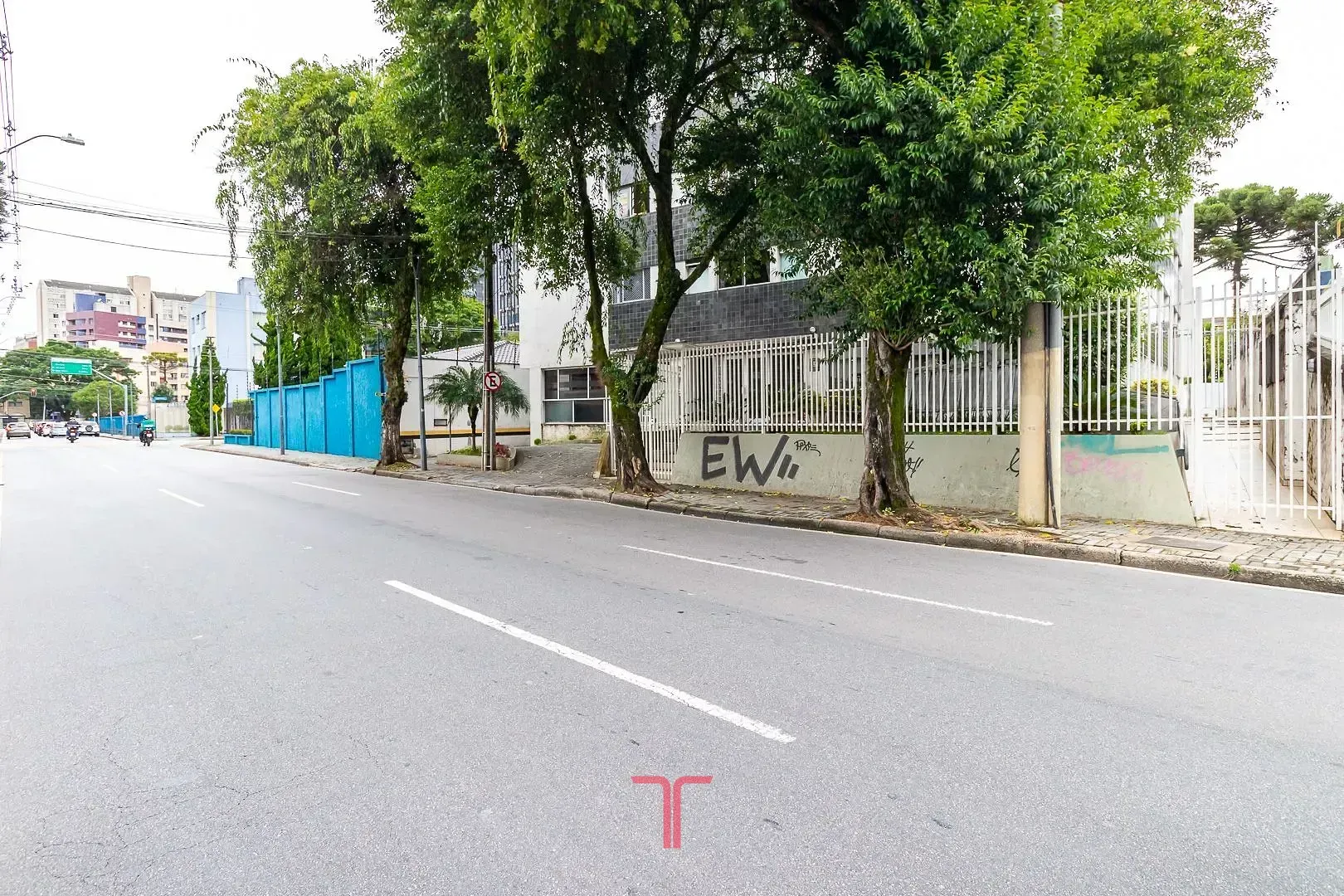 Furnished 33 m² apartment with 1 bedroom and 1 bathroom — photo 21
