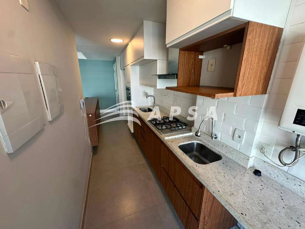 Apartamento de 3 quartos com cozinha americana e varanda — photo 16