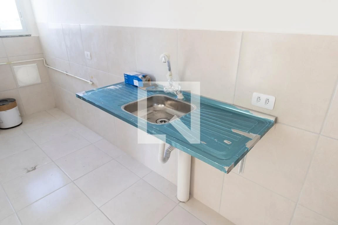 2-bedroom apartment with 1 bathroom, no parking — photo 24