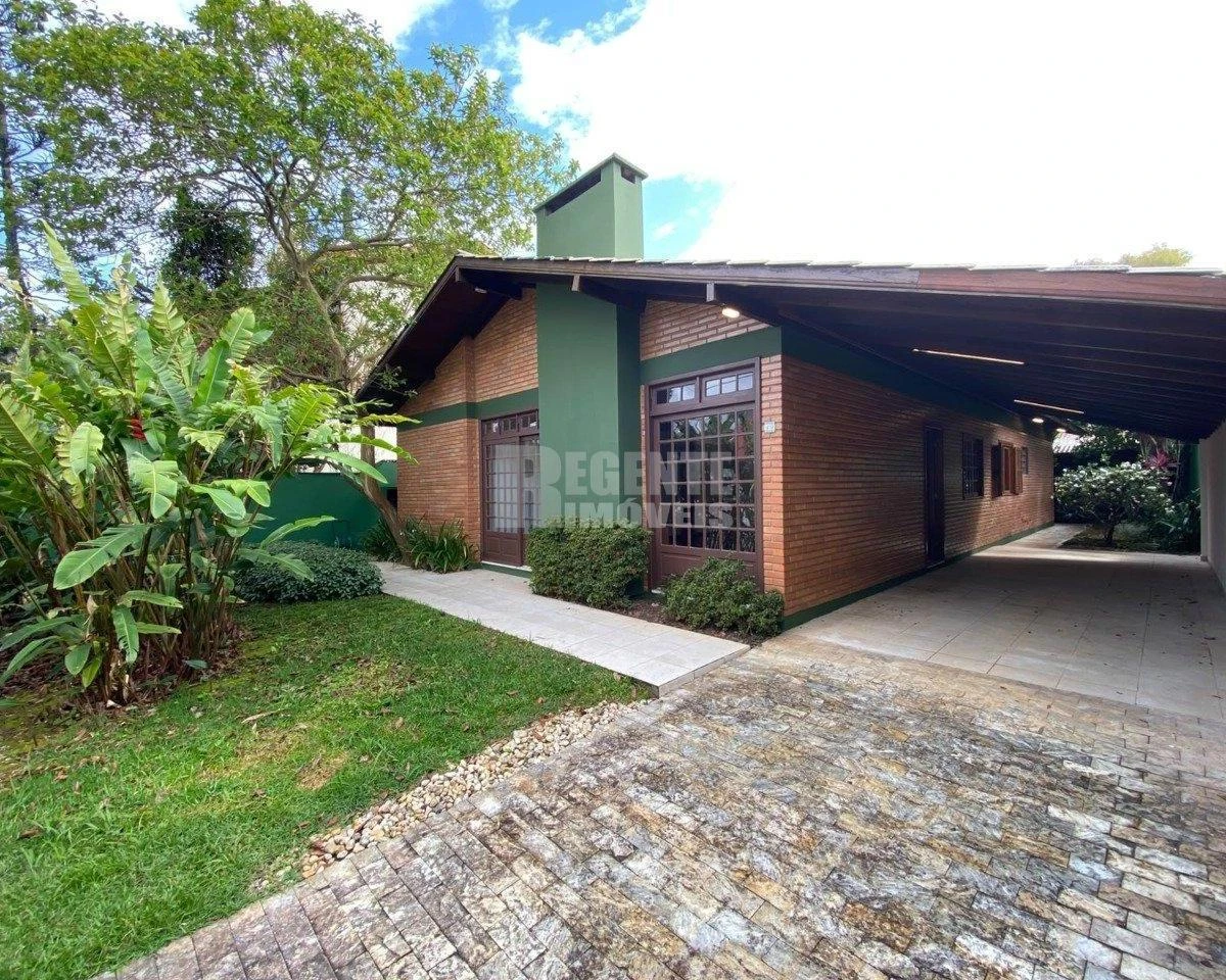 3-bedroom house with a home office in Florianópolis — photo 3
