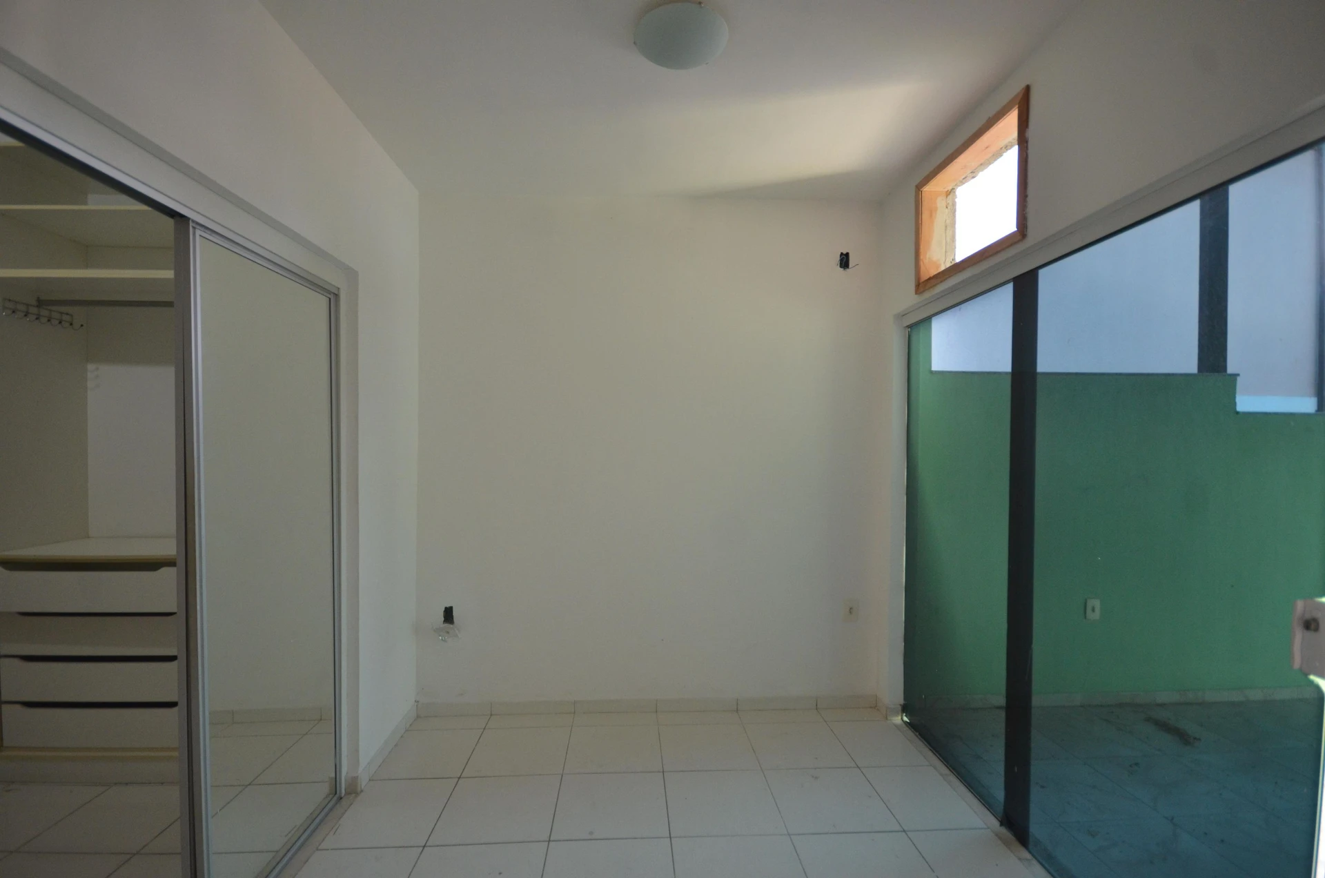 2-bedroom house with a bathtub in Rio de Janeiro — photo 33