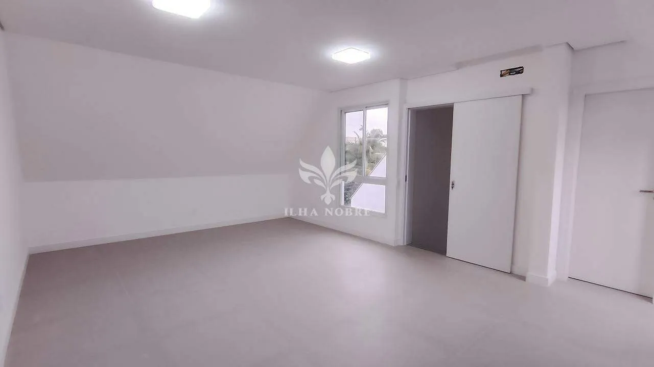 House with 4 en-suite bedrooms and balcony grill — photo 10