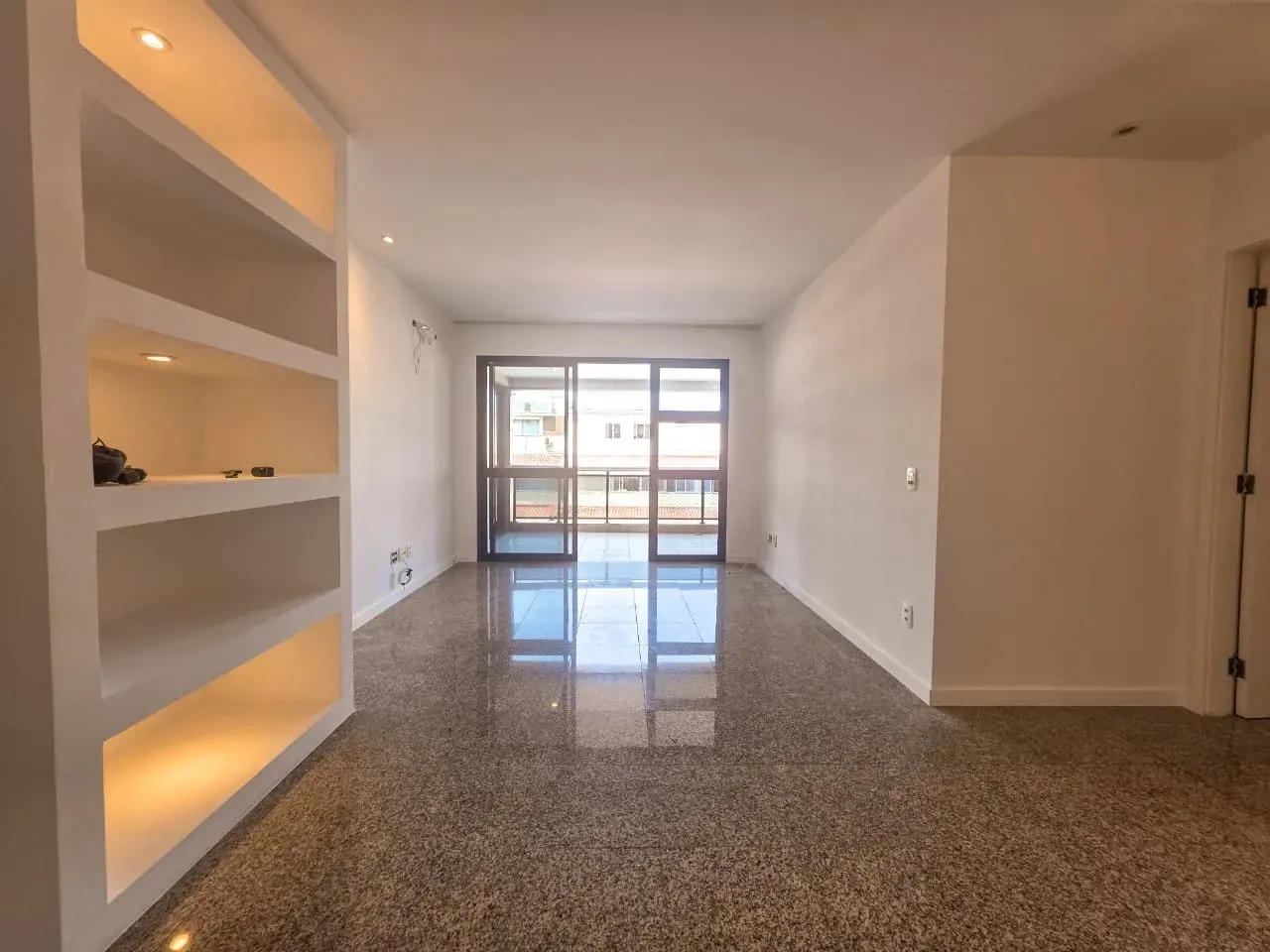 Home office in a 3-bedroom apartment, 107 m² — photo 6