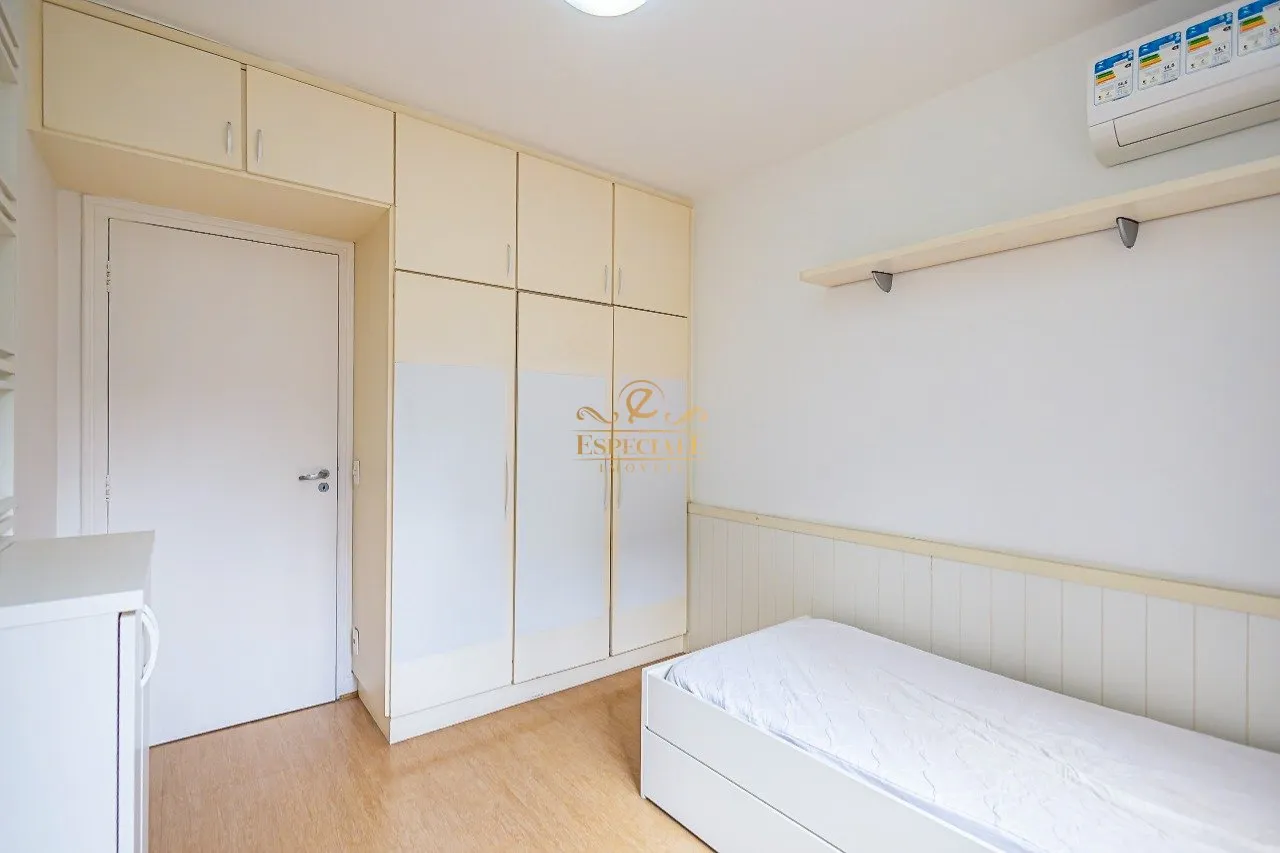 Apartment with 3 en-suite bedrooms and balcony — photo 25