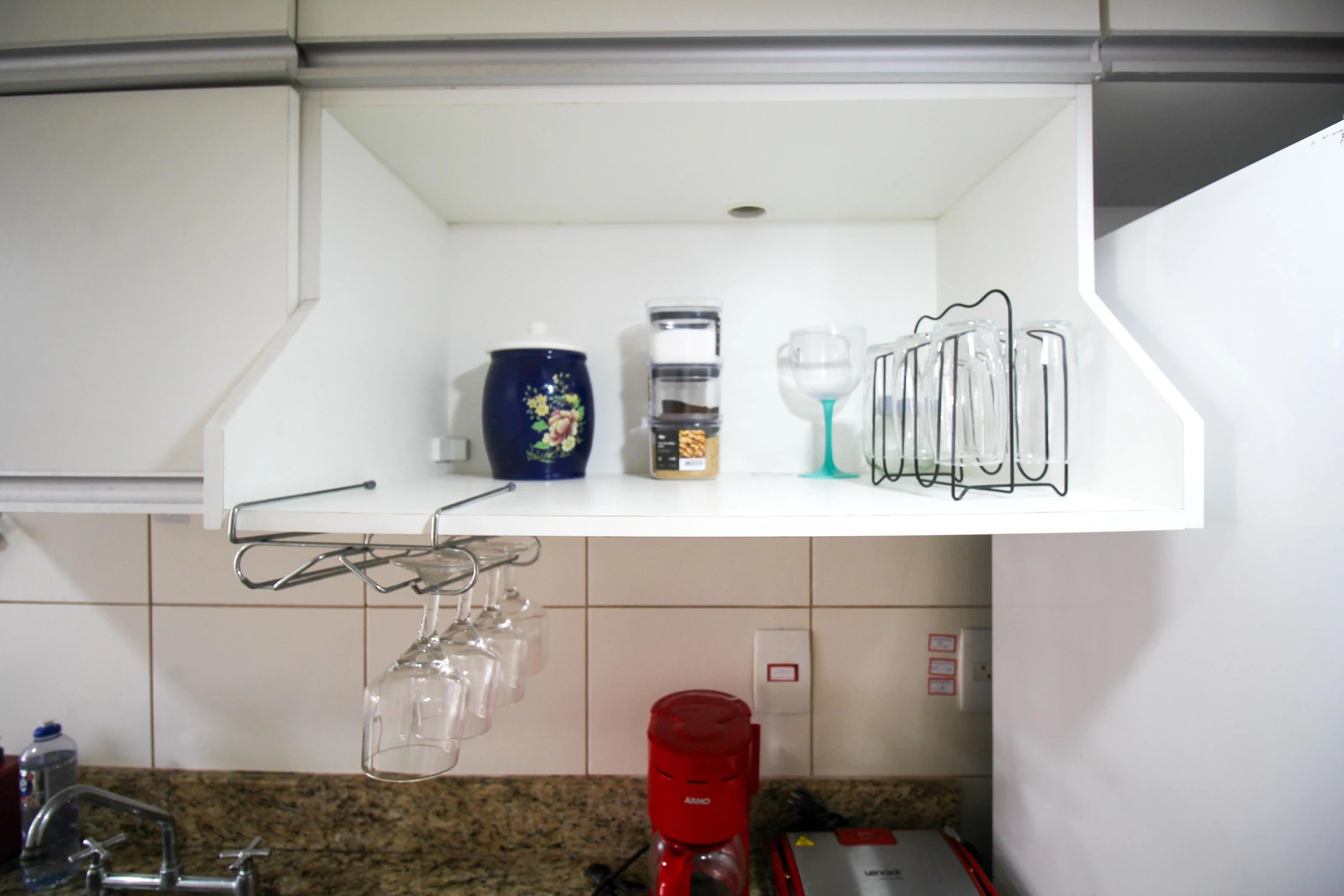 Apartamento mobiliado com 2 quartos e varanda envidraçada — photo 34