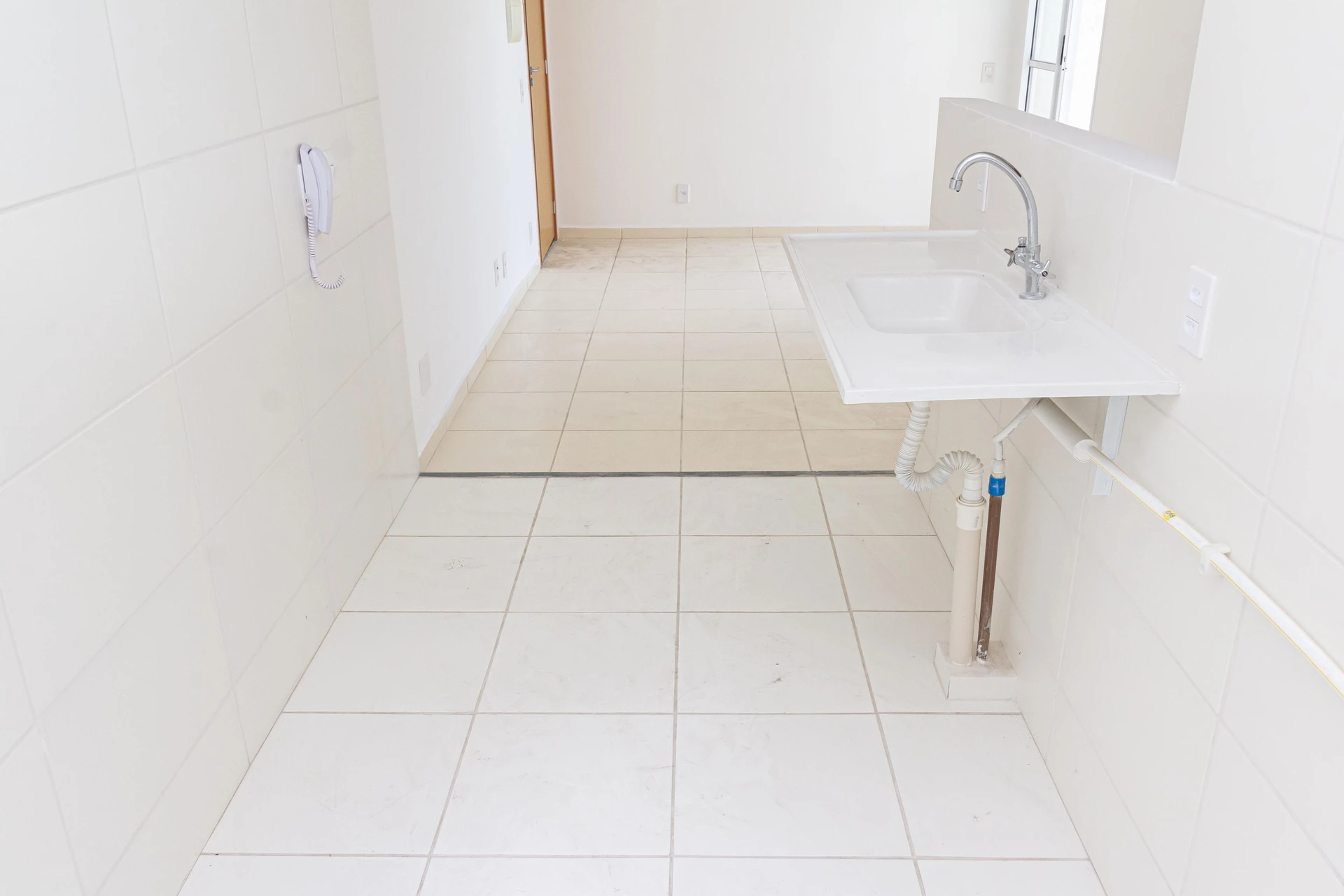 Rental apartment with 2 bedrooms and a balcony — photo 18