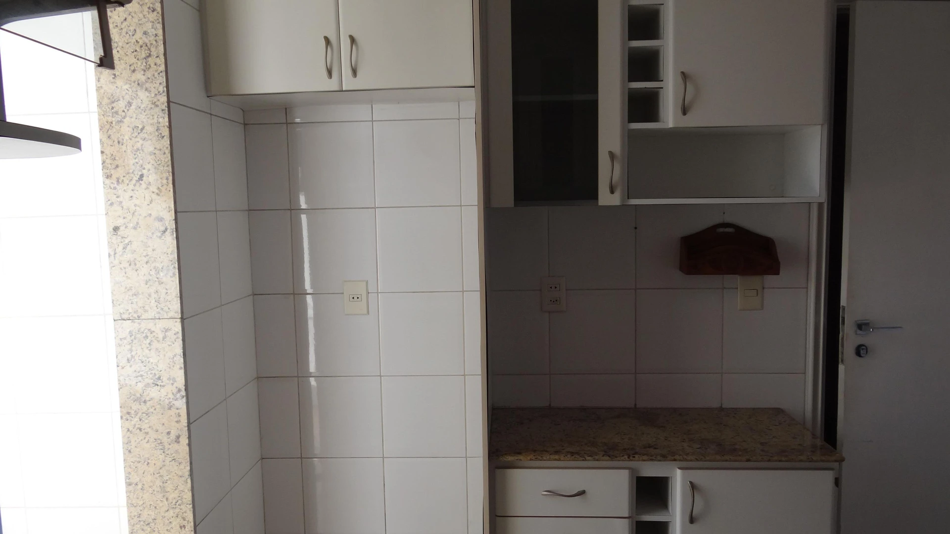 Apartamento sin amueblar con 3 dormitorios y balcón — photo 33