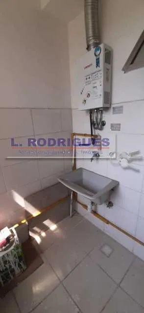 Apartamento de 2 dormitórios com 1 vaga e cozinha compacta — photo 6