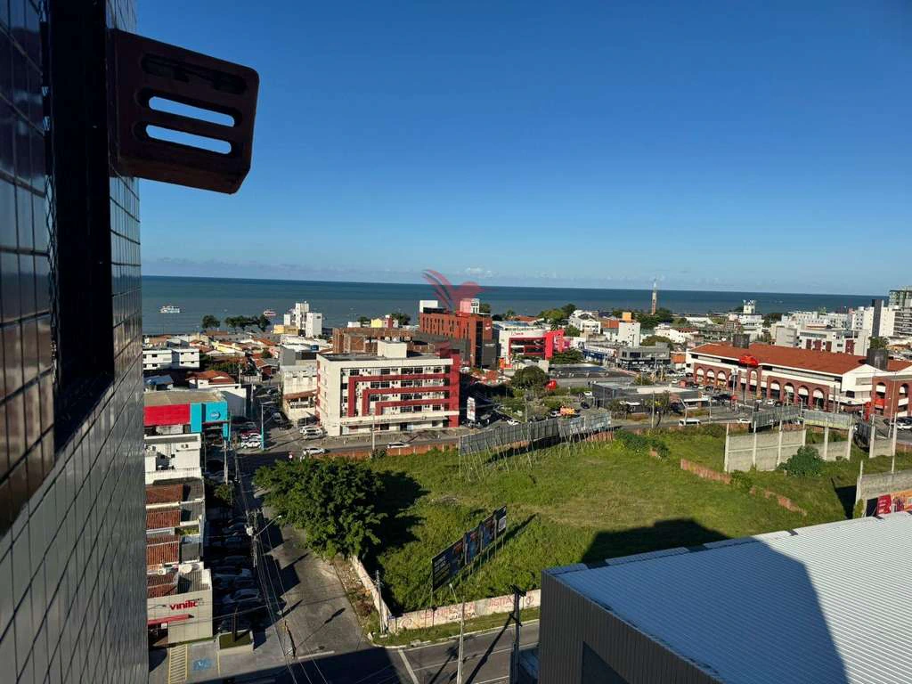 2-bedroom apartment with city and water views — photo 4