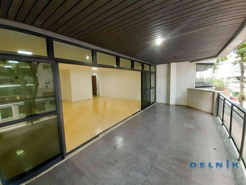 4-bedroom apartment of 169 m² with 3 parking spaces — photo 16