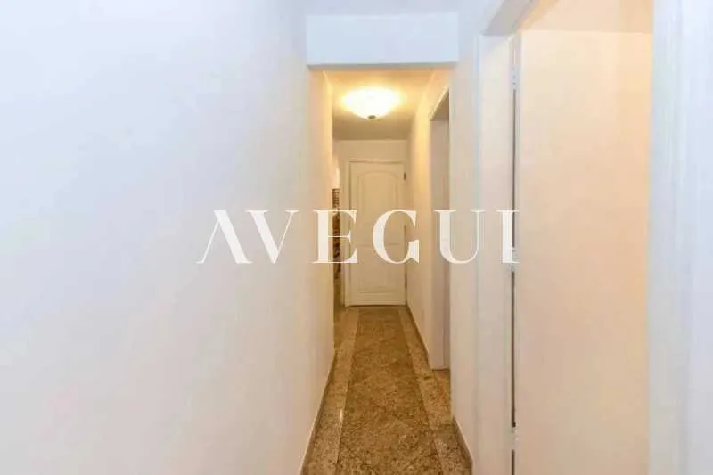 Renovated apartment with balcony, 120 m² and 2 bedrooms — photo 19