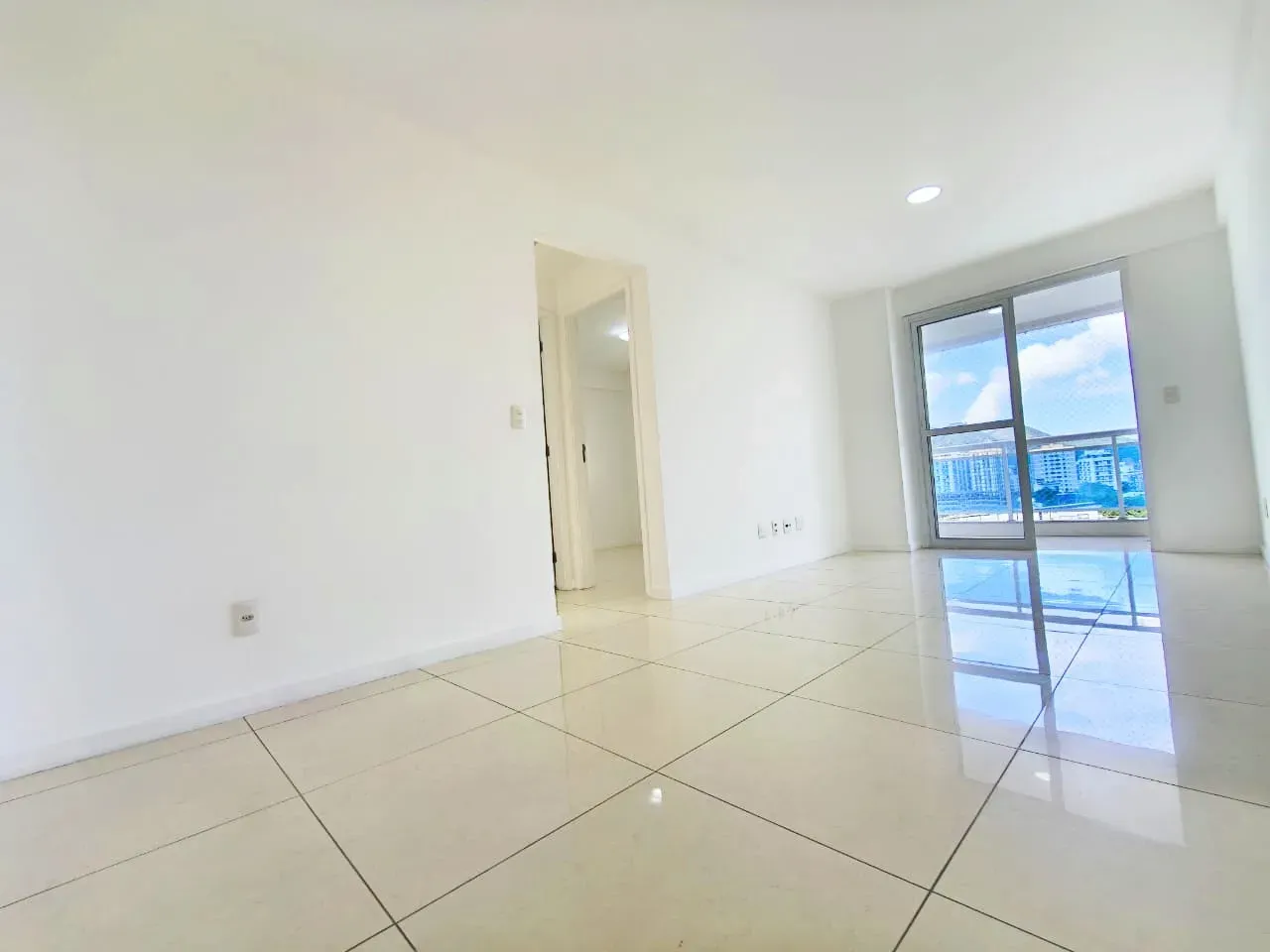 2-bedroom apartment with balcony, closed kitchen — photo 16