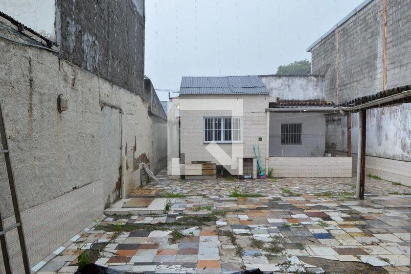 House, 600 m², with a grill on the balcony — photo 3
