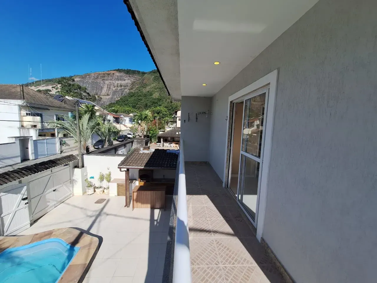 Casa em condomínio fechado com 4 quartos e 3 suítes — photo 5