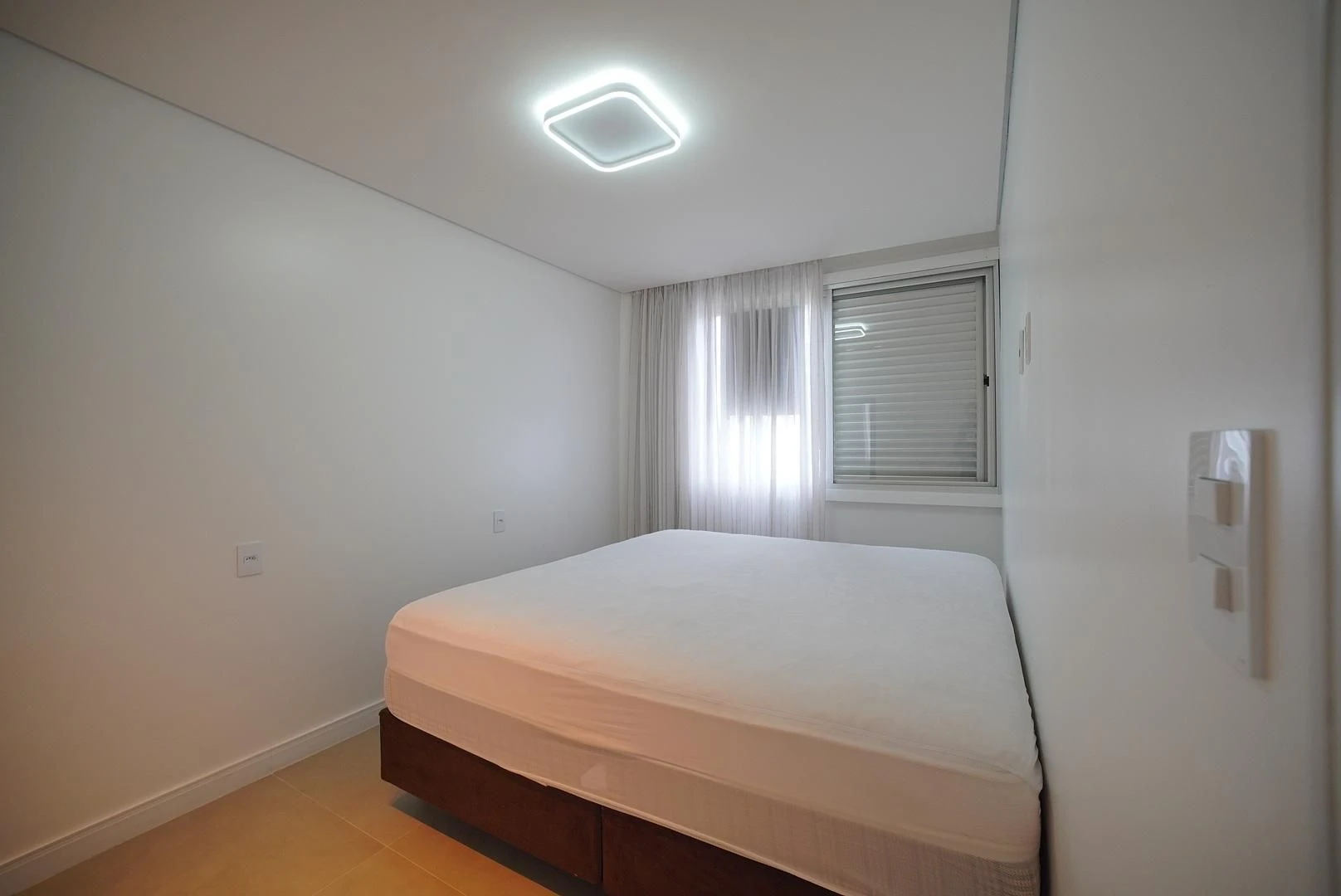 2-bedroom apartment with a washing machine in Florianópolis — photo 20