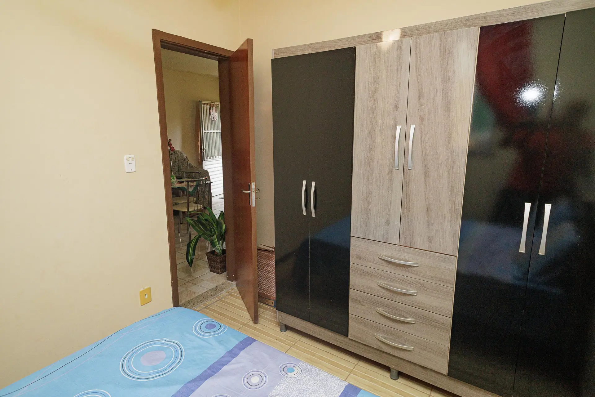 Furnished rental apartment with 2 bedrooms and 1 bath — photo 15