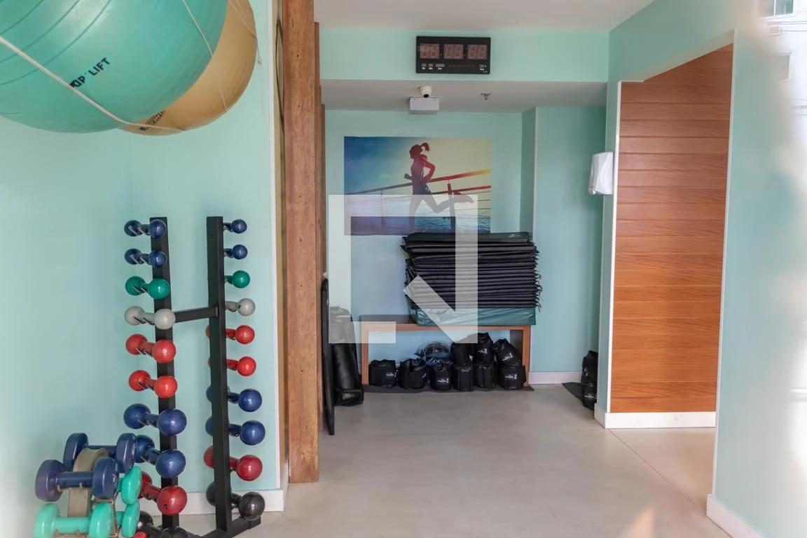 Furnished 2-bedroom apartment with 1 parking space — photo 4