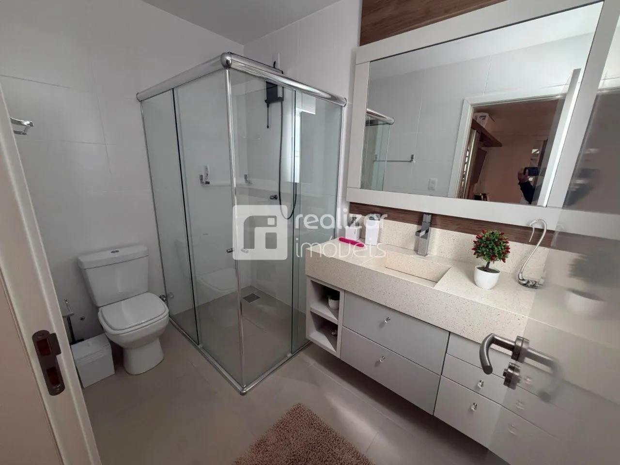 Furnished apartment, 138 m², with a home office — photo 10