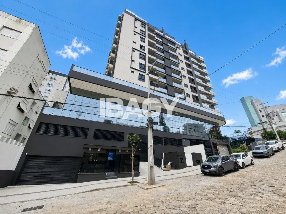Квартира 66 м² с грилем на балконе и панорамными окнами — photo 31
