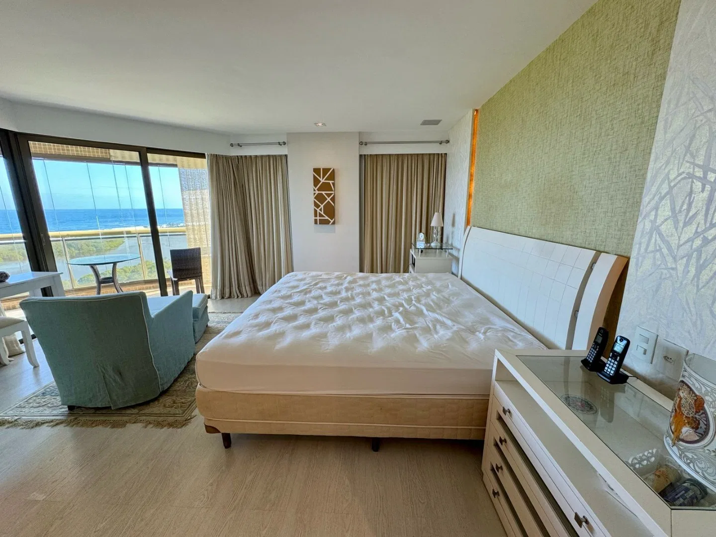 Apartamento mobiliado com 4 quartos e 260 m² — photo 12