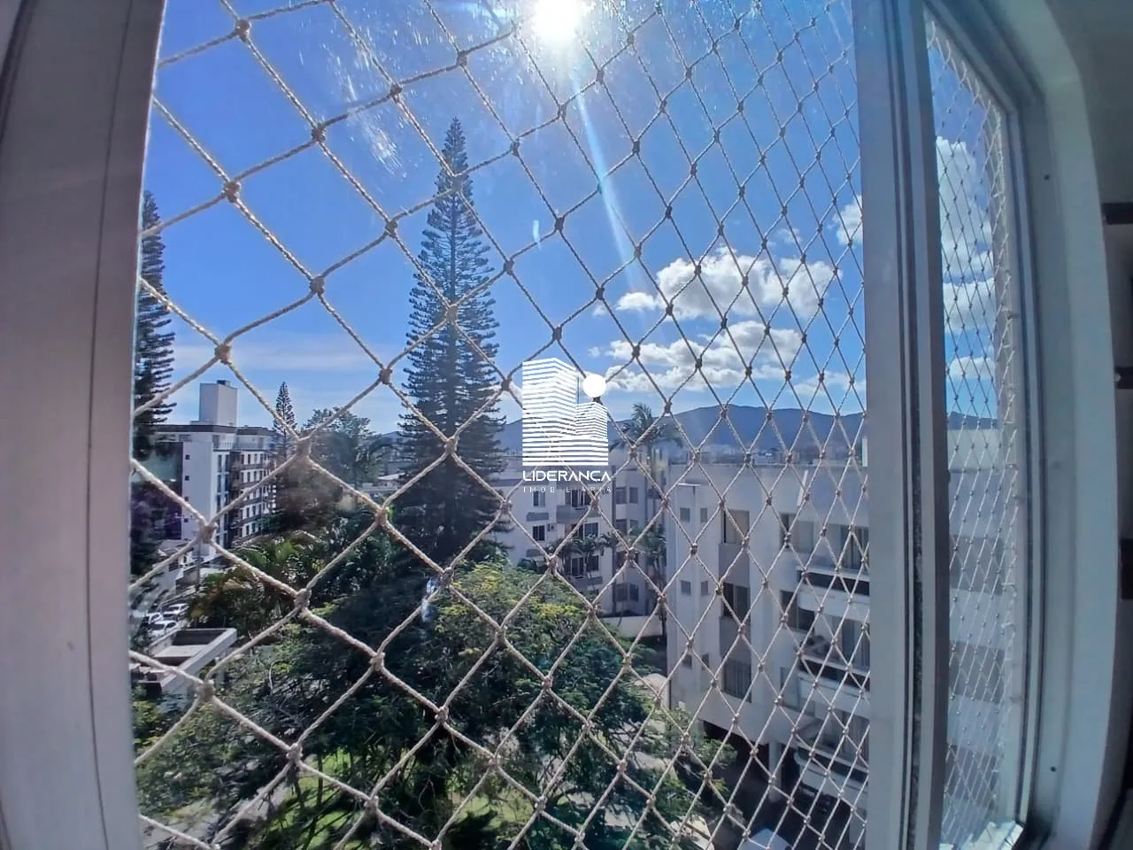 Apartamento de 3 dormitórios com cozinha a gás, 154 m² — photo 27