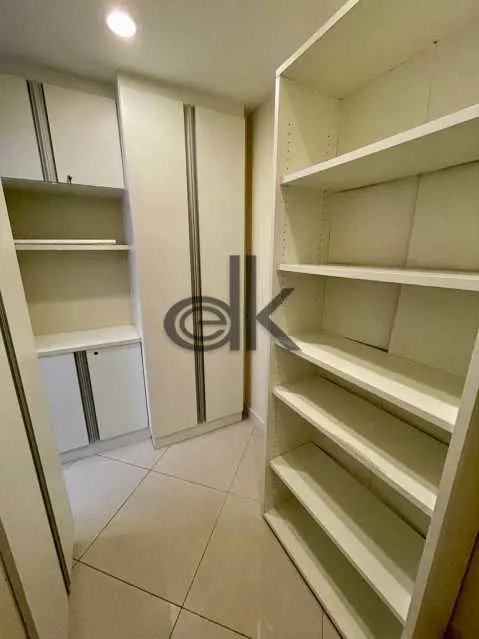 Furnished apartment, 98 m², with a glass-enclosed balcony — photo 21