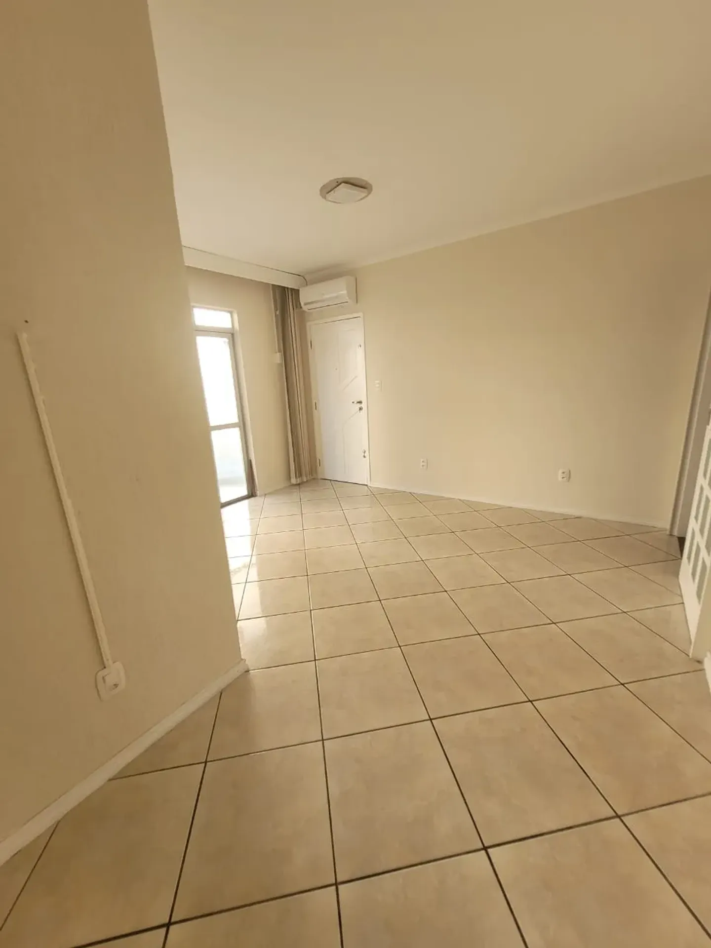 3-bedroom apartment with a washing machine in Florianópolis — photo 5