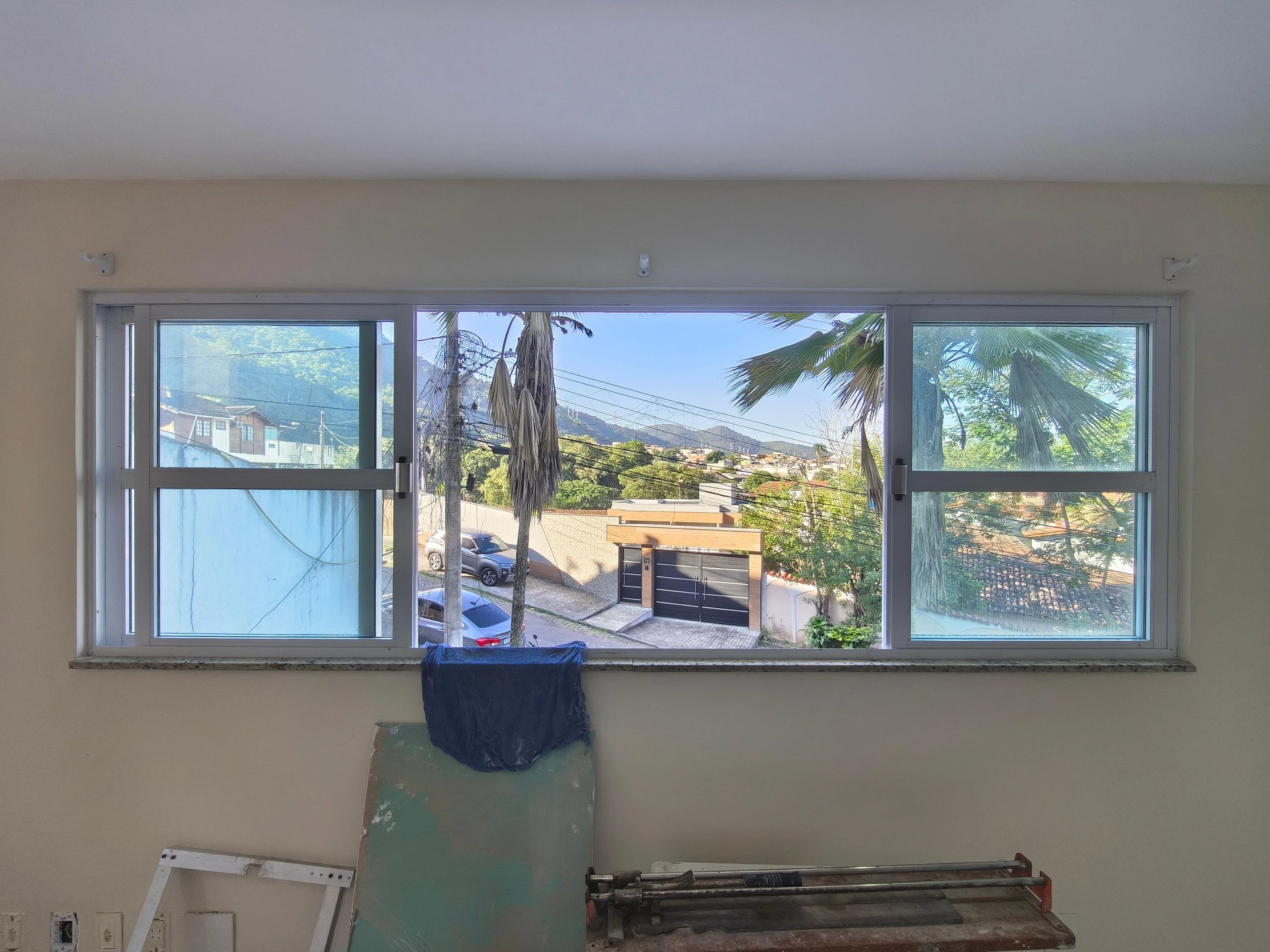 Condo house with 3 bedrooms and a balcony — photo 29