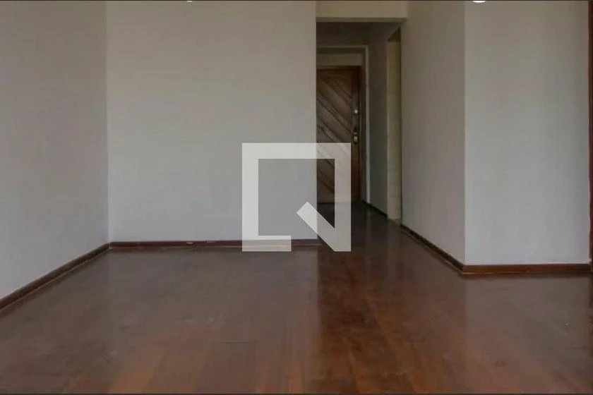2-bedroom apartment with wood or laminate floors — photo 11