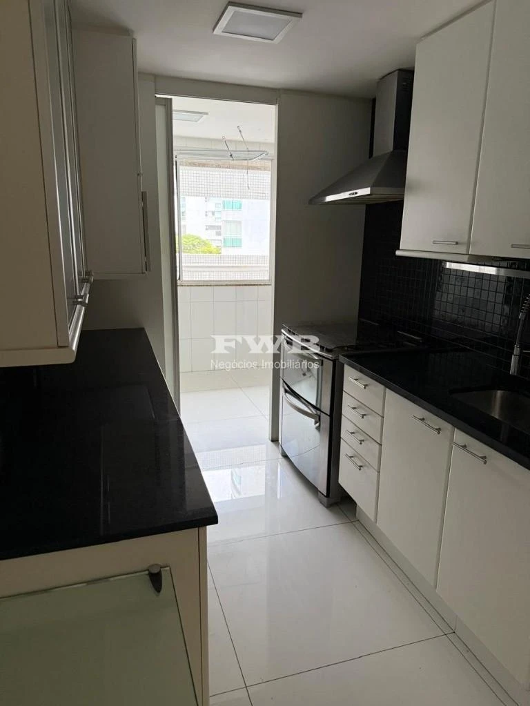 162 m² apartment with 4 bedrooms and 3 en-suites — photo 15