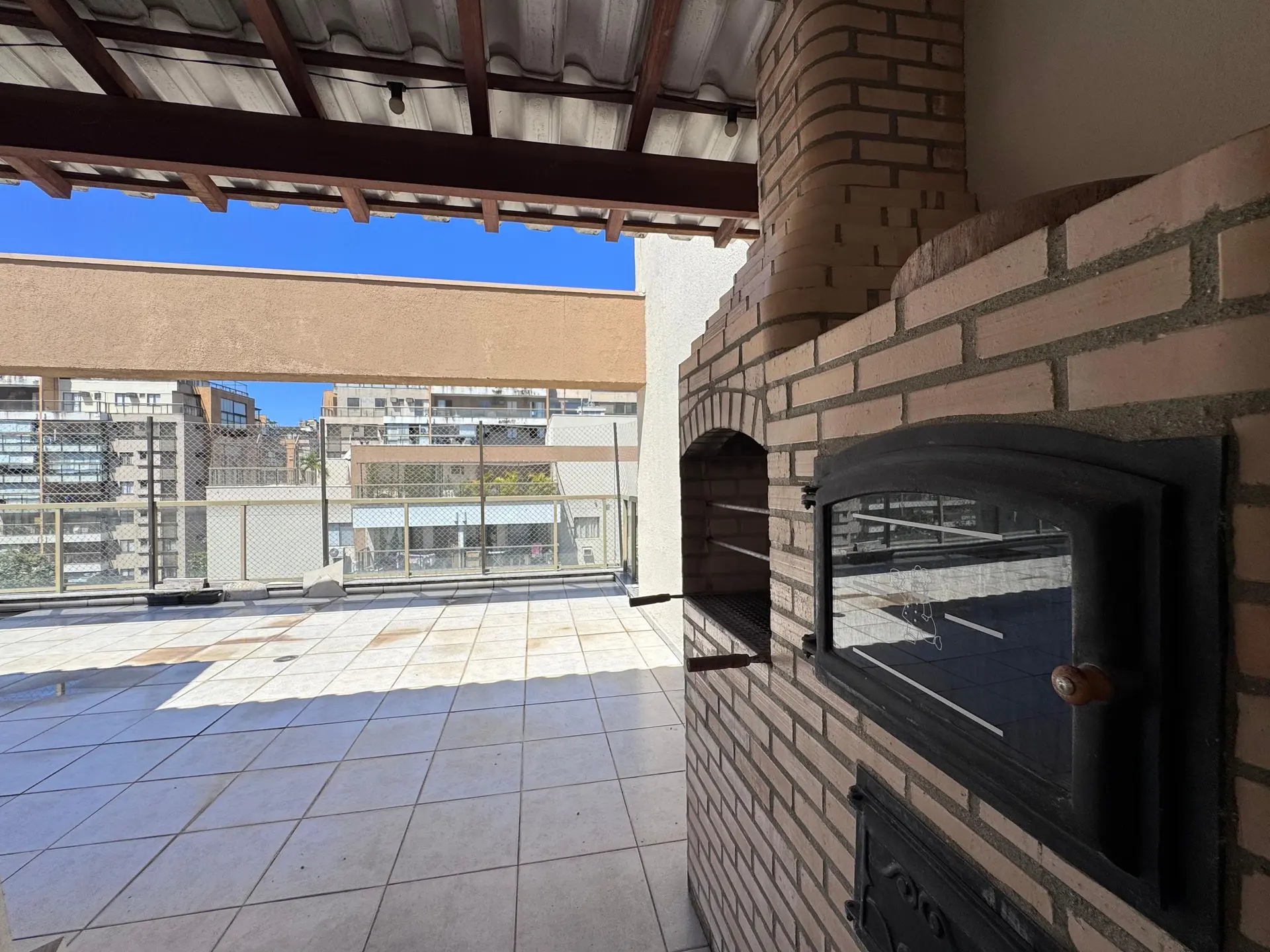 Apartamento mobiliado com 3 quartos e varanda e churrasqueira — photo 36