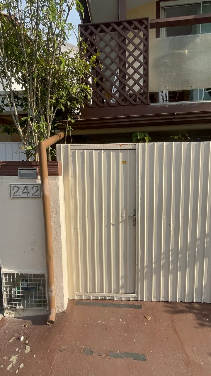Kitnet mobiliada com área de serviço e máquina de lavar — photo 5