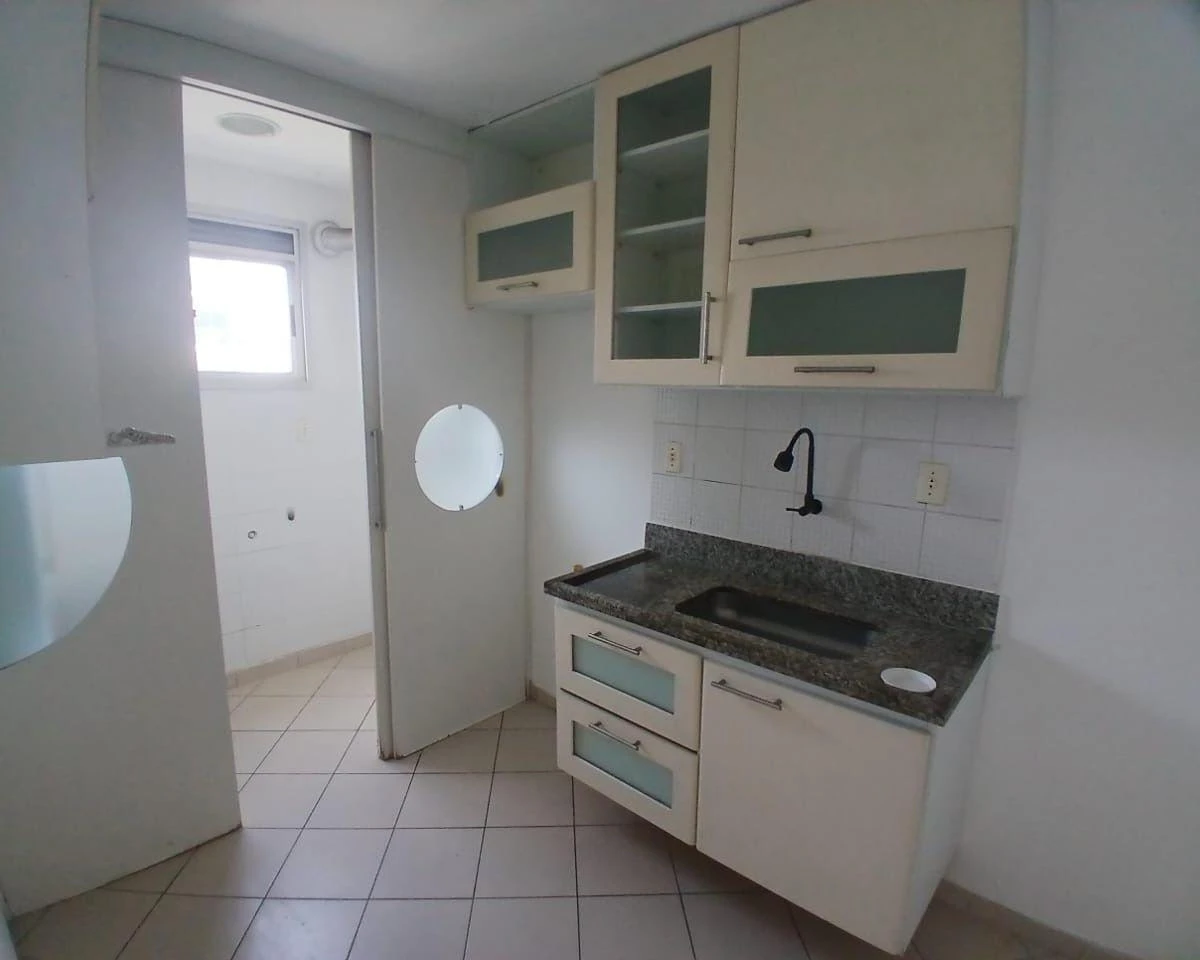 Apartamento de 2 quartos em condomínio com piscina — photo 7