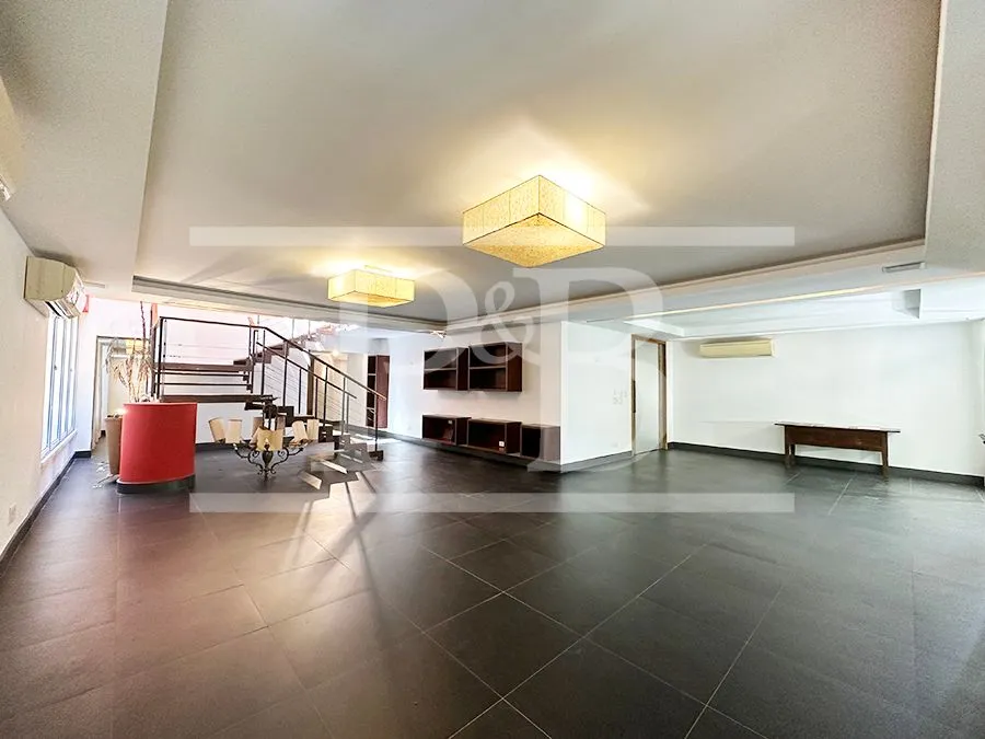 Penthouse with 4 bedrooms and 539 m² with floor-to-ceiling windows — photo 15