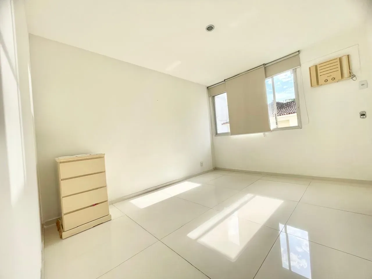 Apartment on the 1st floor with a grill on the balcony — photo 20