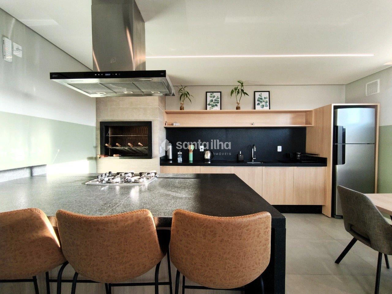Furnished apartment, 39 m², with floor-to-ceiling windows — photo 17