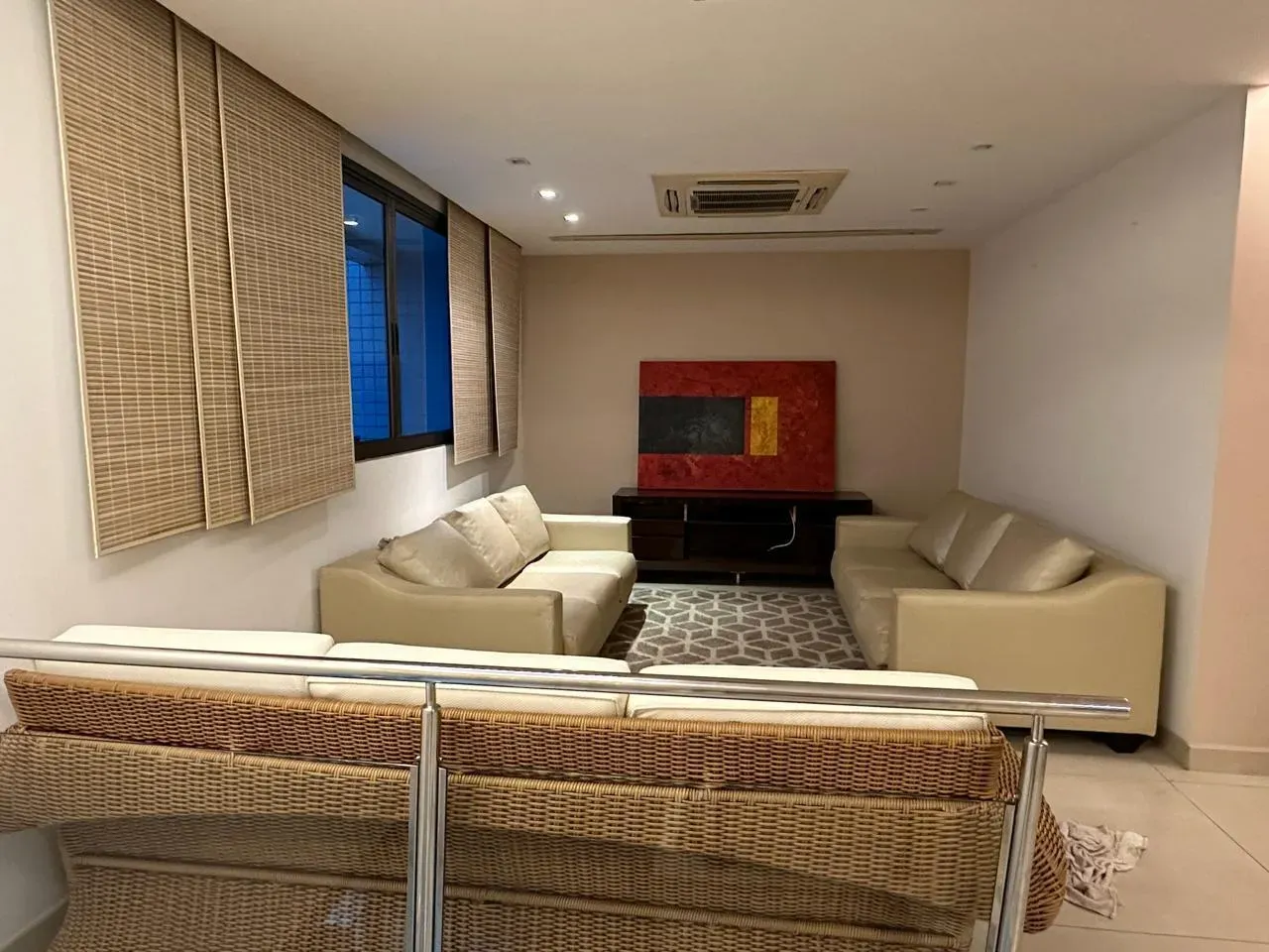 Furnished 350 m² apartment with 3 bedrooms and 6 baths — photo 37