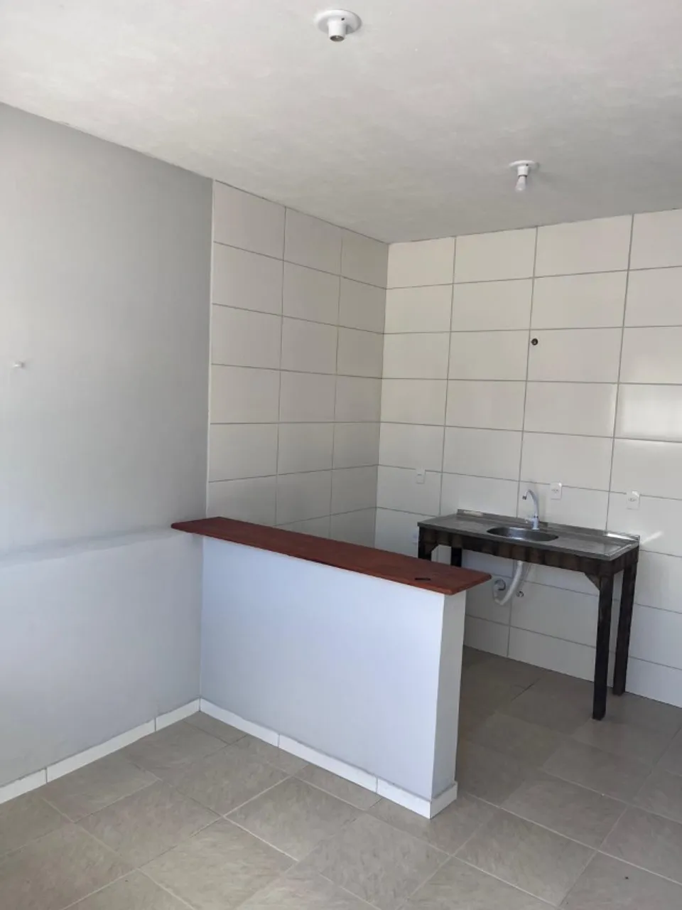 Ground-floor unfurnished 2-bedroom apartment with parking