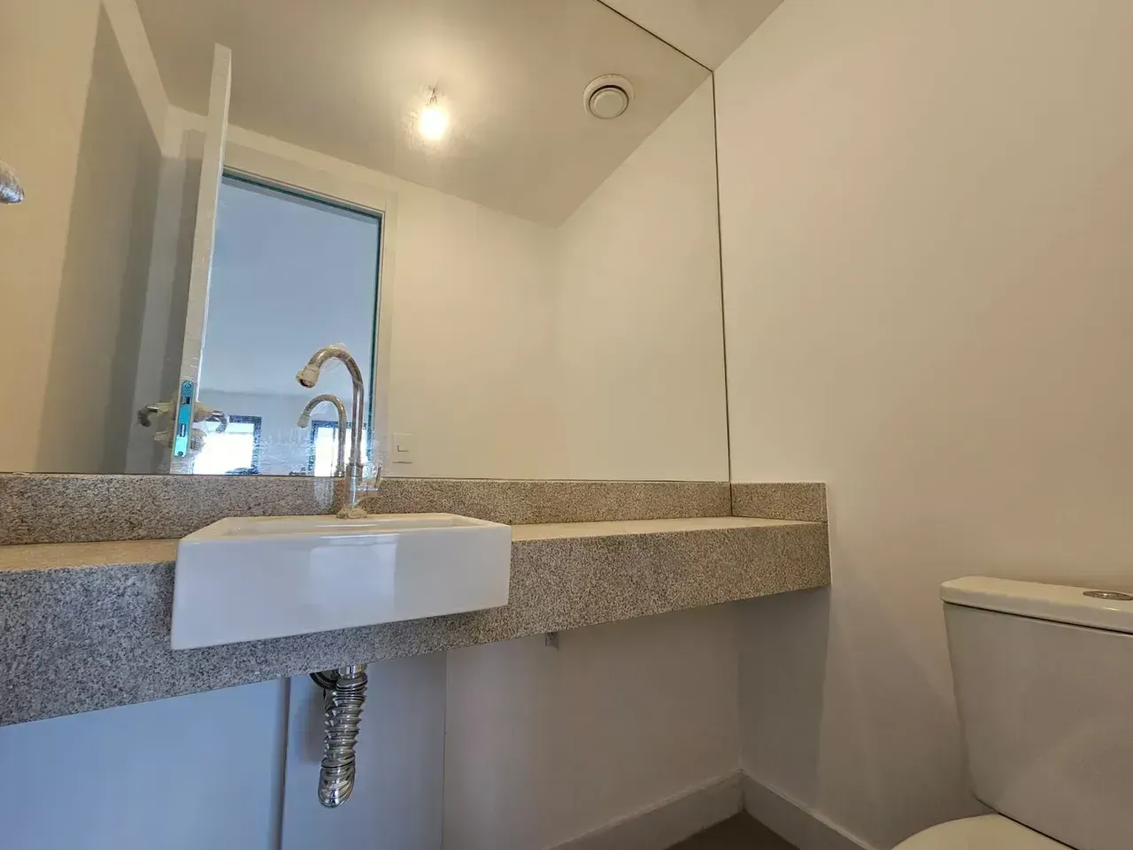 Apartamento de 199 m² com 4 quartos e 5 banheiros — photo 10