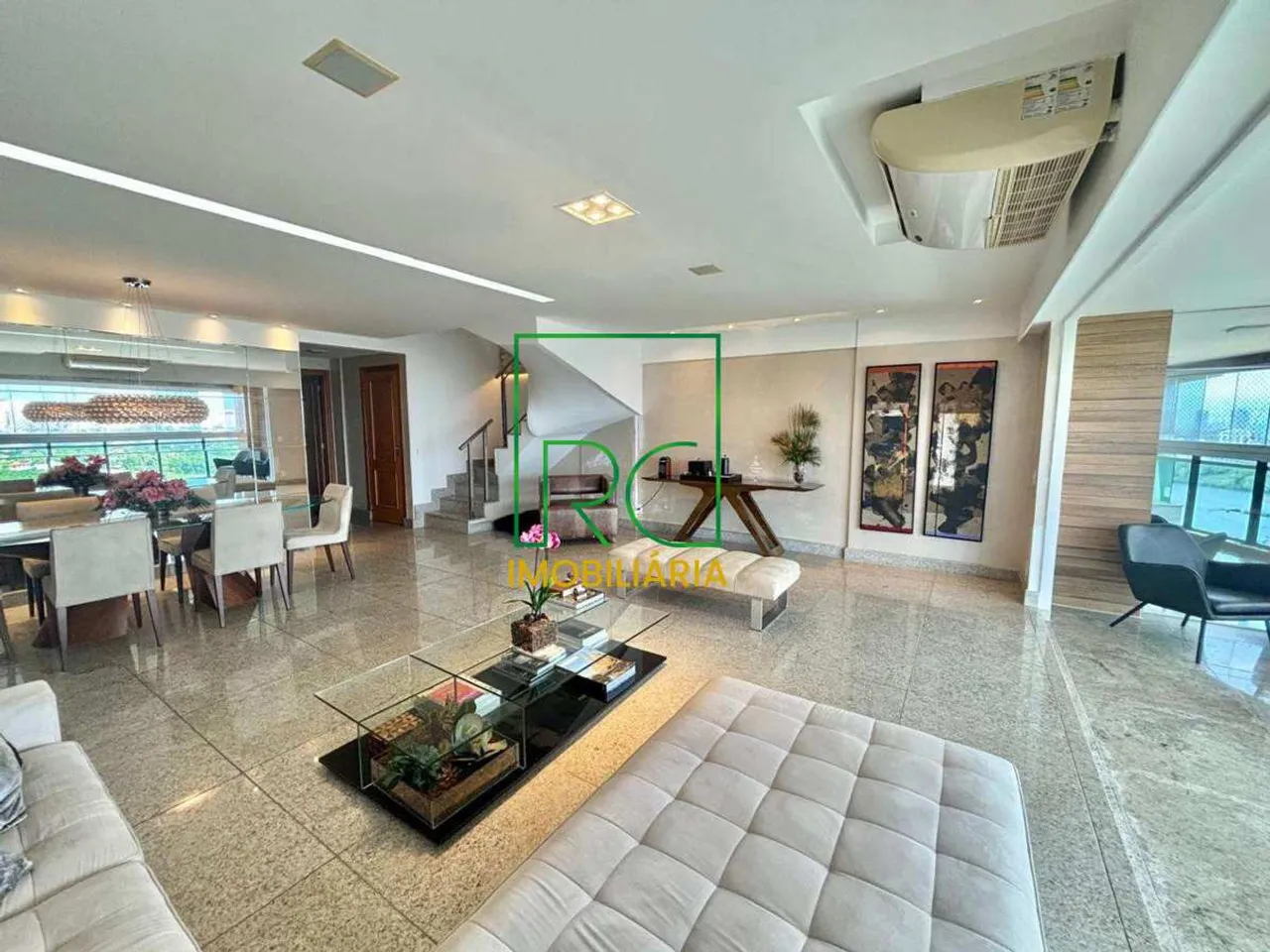 Apartamento com 4 quartos e varanda ampla — photo 13
